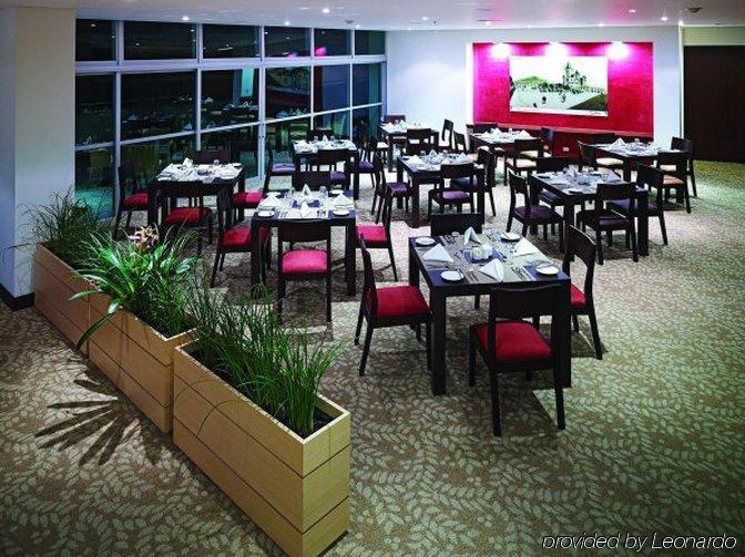 Estelar Apartamentos Μεντεγίν Εστιατόριο φωτογραφία